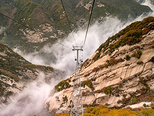 太华精神驻城郊追赶超越创一流 