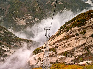 太华精神驻城郊追赶超越创一流 